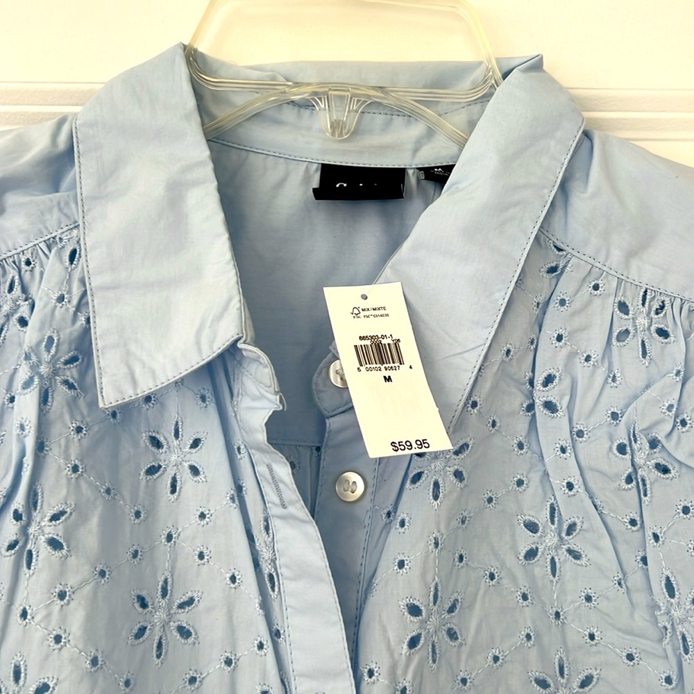 Button up shirt - Picture 2 of 3